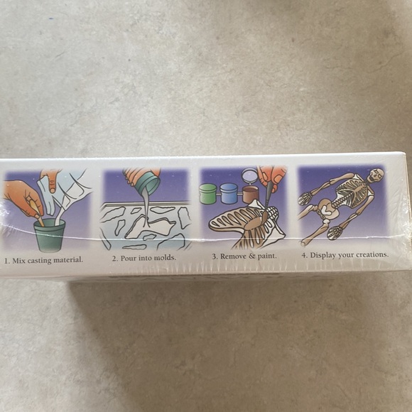 New Discovery Toys Humanworks 18” Human Skeleton New in Box Great teaching tool - Picture 3 of 7